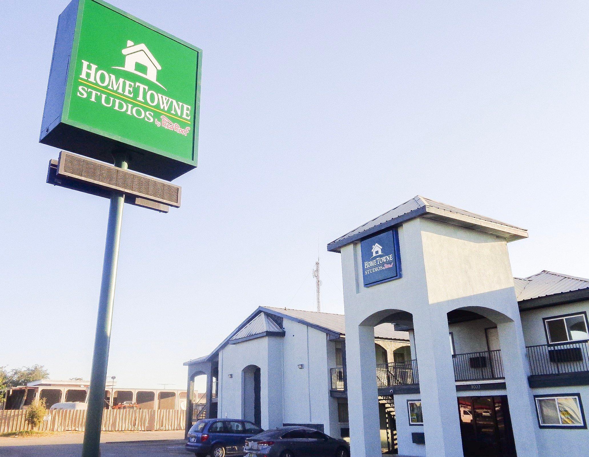 Oyo Hotel Midland Exterior photo